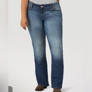 Wrangler Boot Cut Jeans with Natural Fading 18W